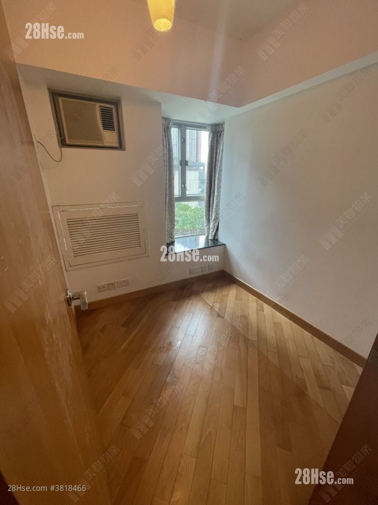 Yoho Town 售盘 2 房 , 1 浴室 423 平方尺