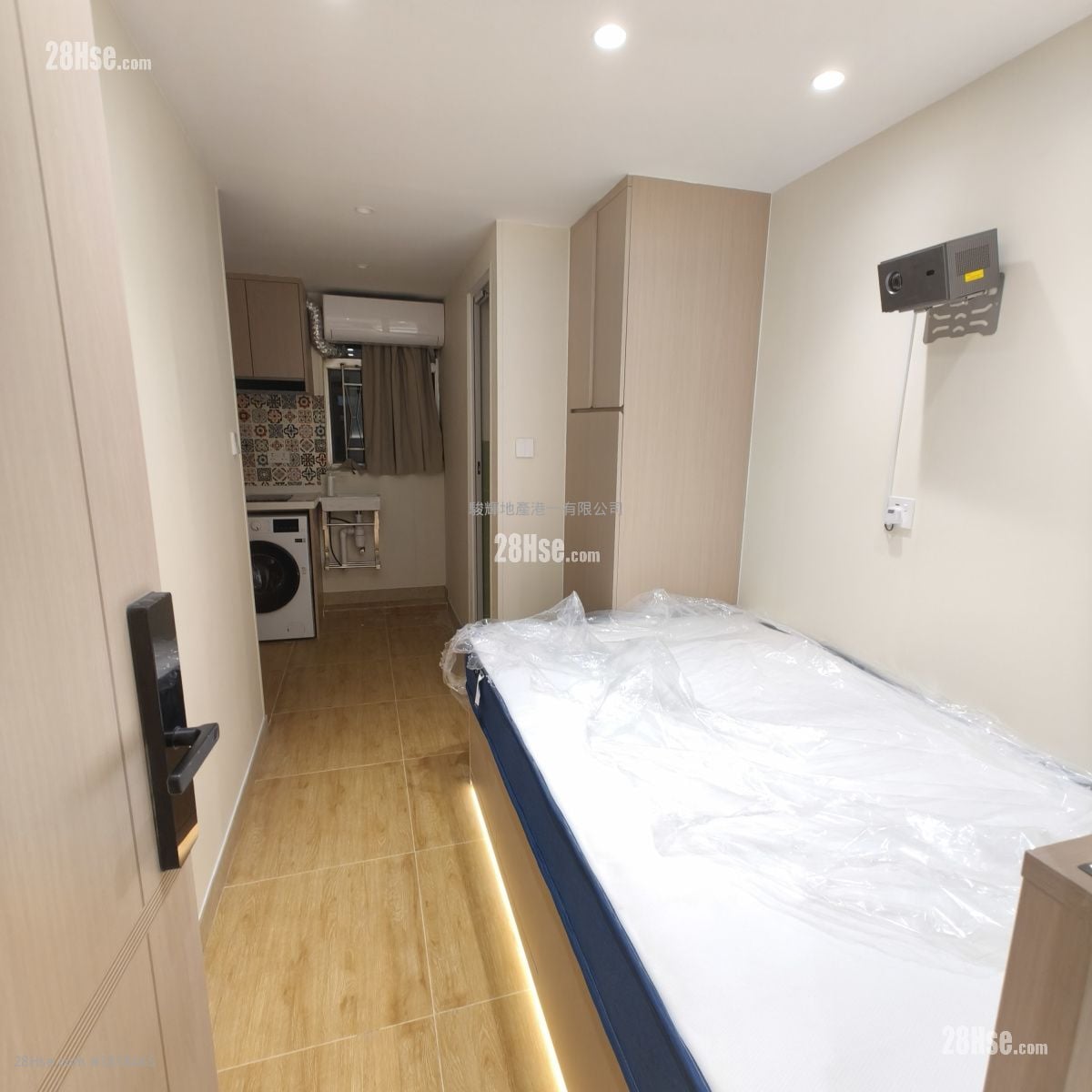 Man Yuen Building Rental Studio , 1 Bathroom 180 ft²