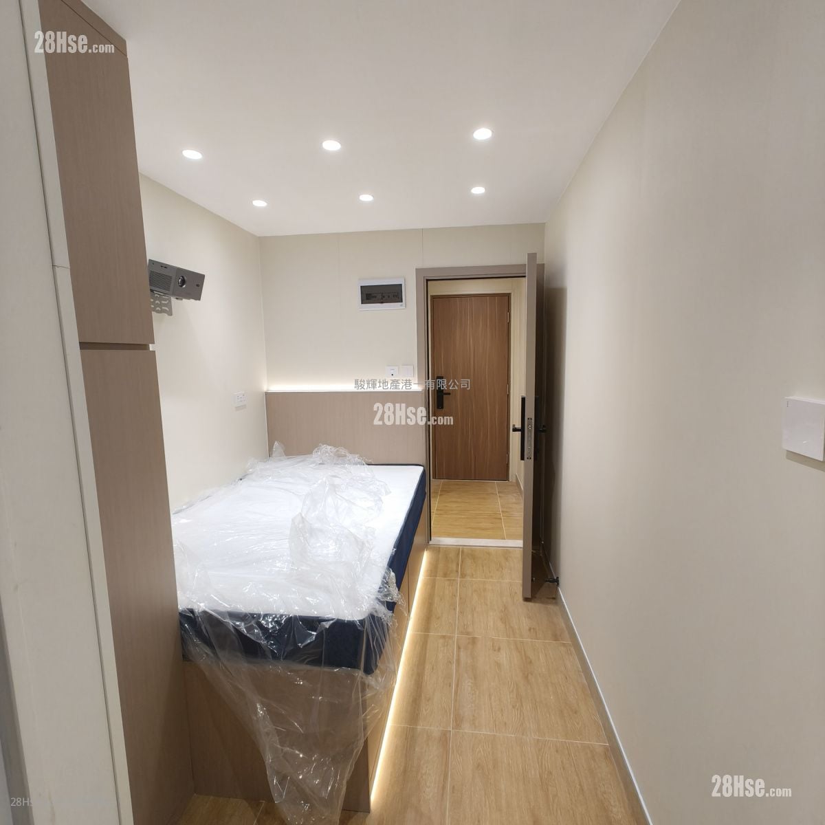 Man Yuen Building Rental Studio , 1 Bathroom 180 ft²
