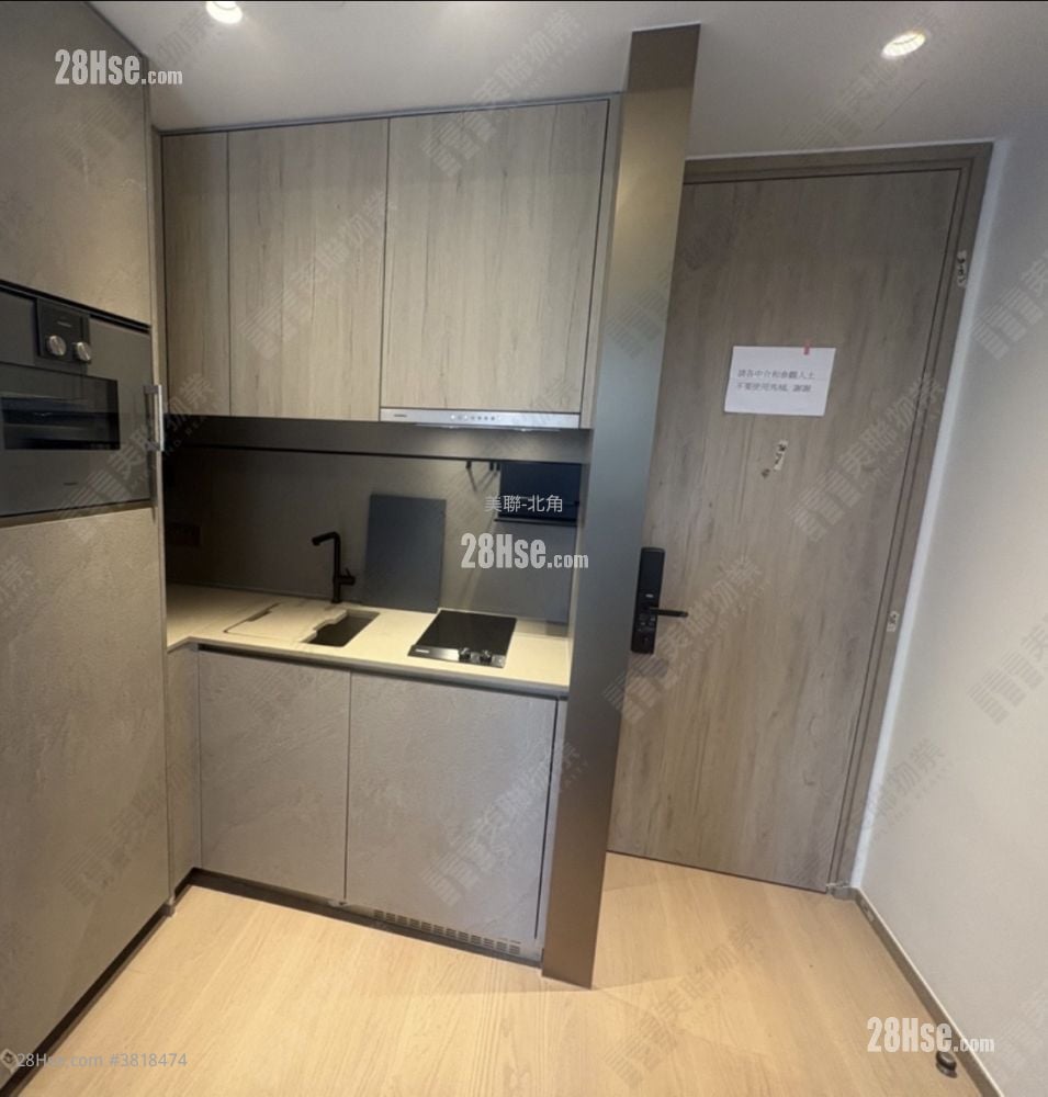 101 Kings Road 租盤 2 房 , 1 浴室 399 平方呎