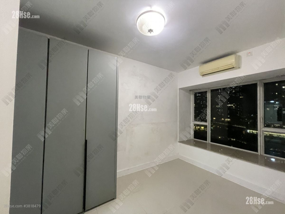 領峰 售盤 4 房 , 3 浴室 984 平方呎