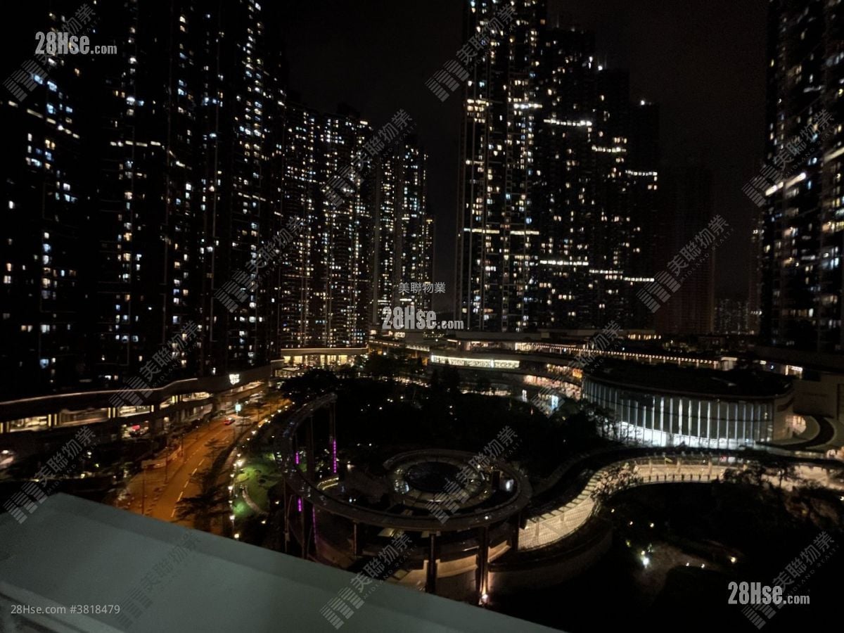 領峰 售盤 4 房 , 3 浴室 984 平方呎