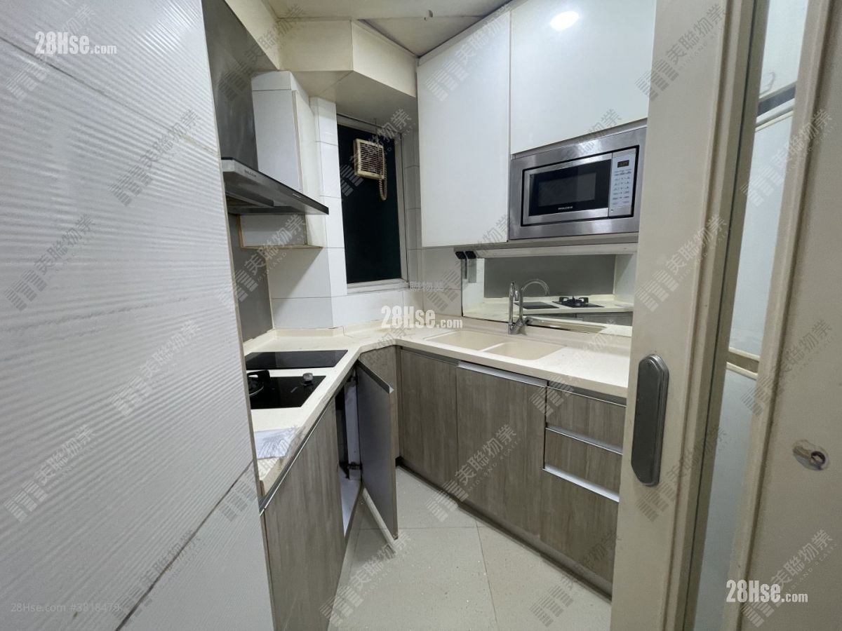 領峰 售盤 4 房 , 3 浴室 984 平方呎