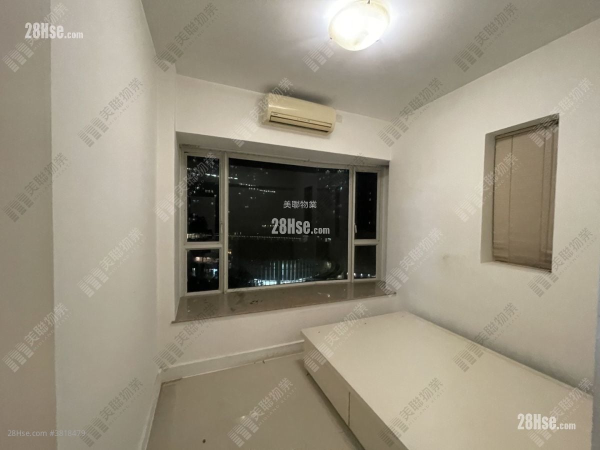 領峰 售盤 4 房 , 3 浴室 984 平方呎