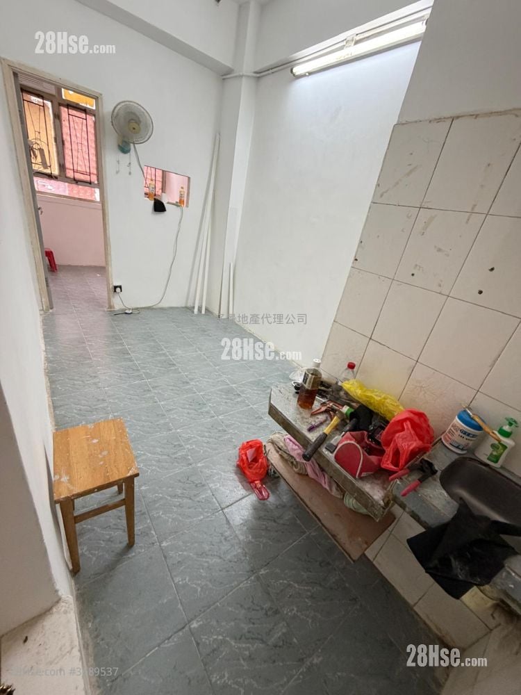 唐樓 租盤 1 房 , 1 浴室 160 平方呎