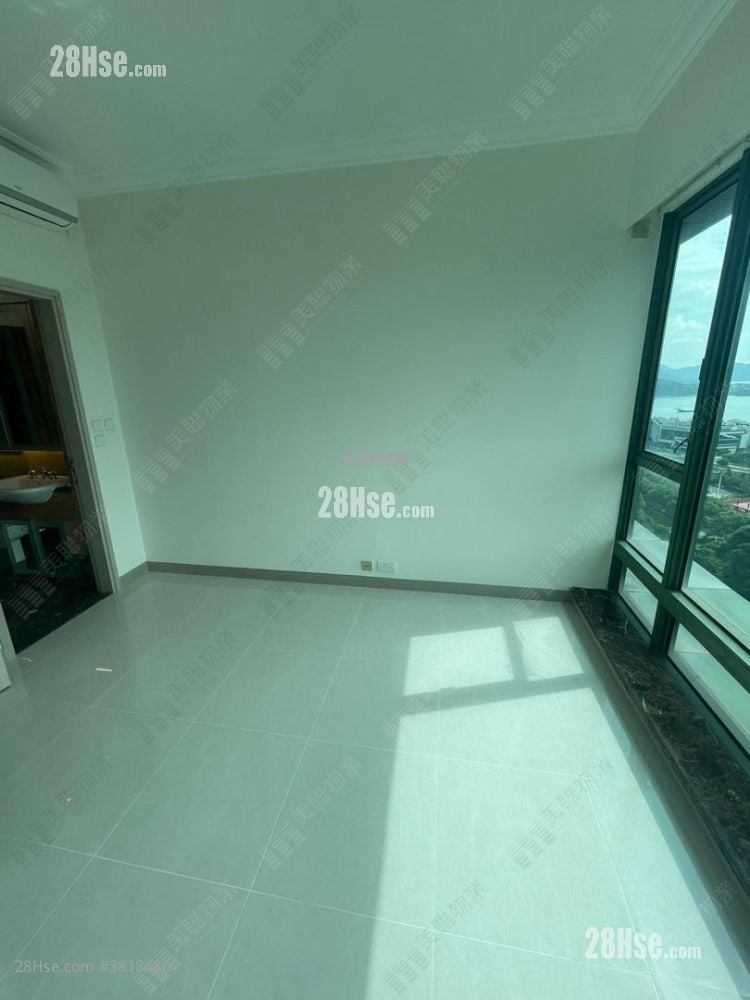 鹿茵山庄 售盘 3 房 1,105 平方尺