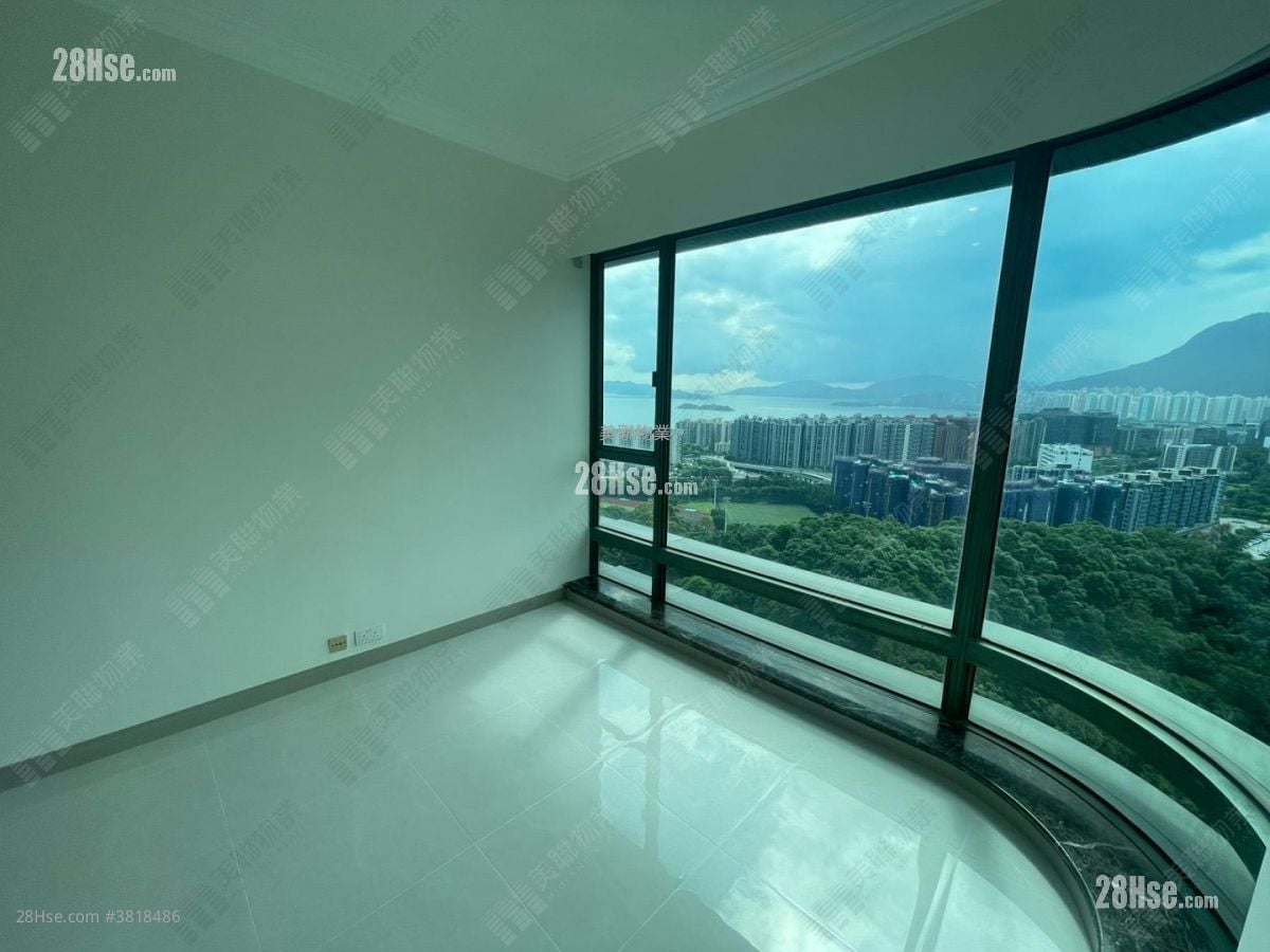 鹿茵山庄 售盘 3 房 1,105 平方尺