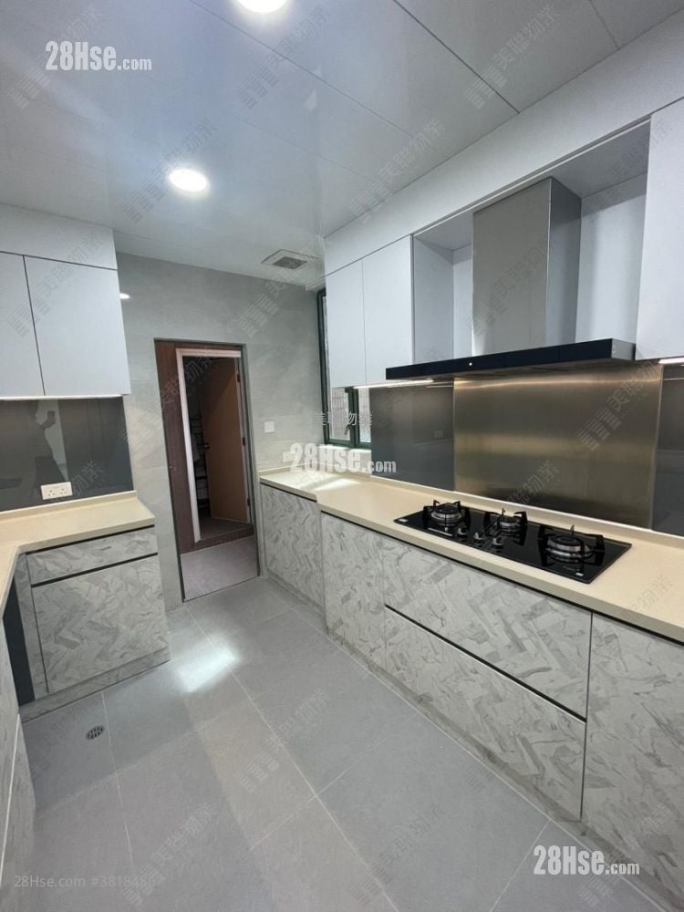 鹿茵山庄 售盘 3 房 1,105 平方尺