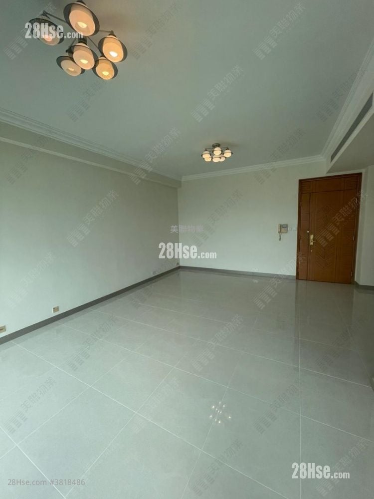 鹿茵山庄 售盘 3 房 1,105 平方尺