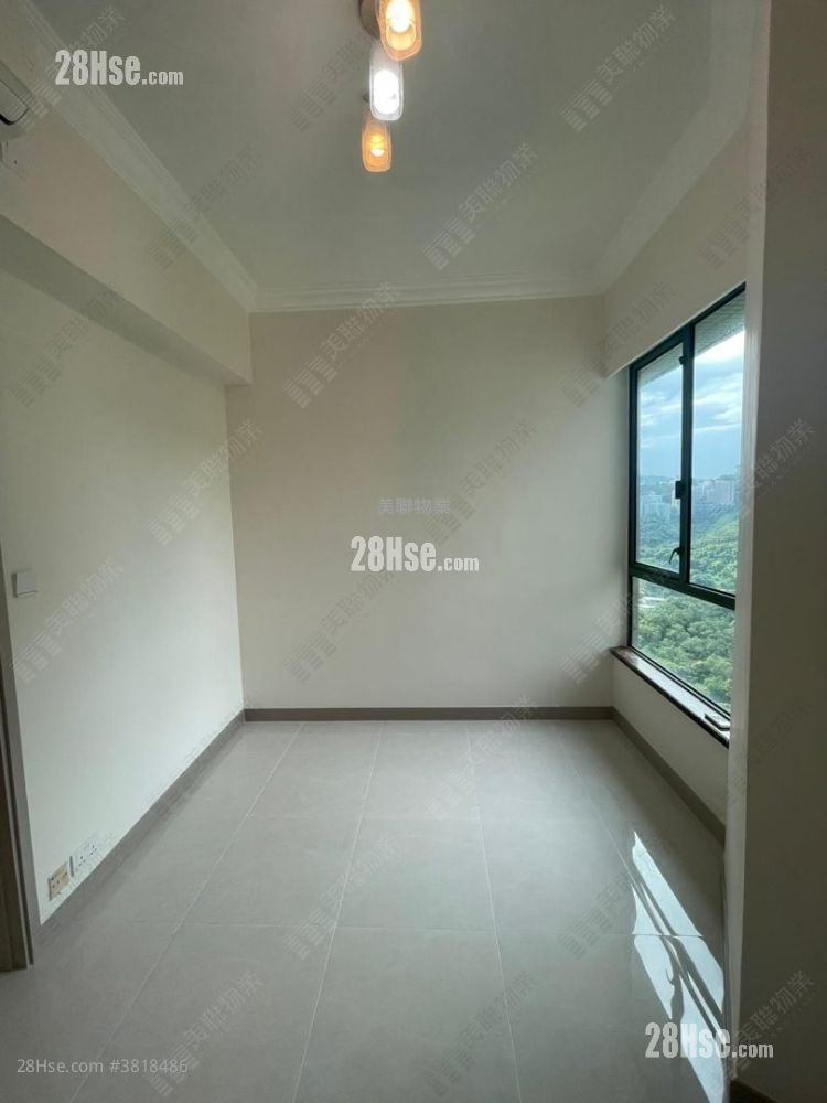 鹿茵山庄 售盘 3 房 1,105 平方尺