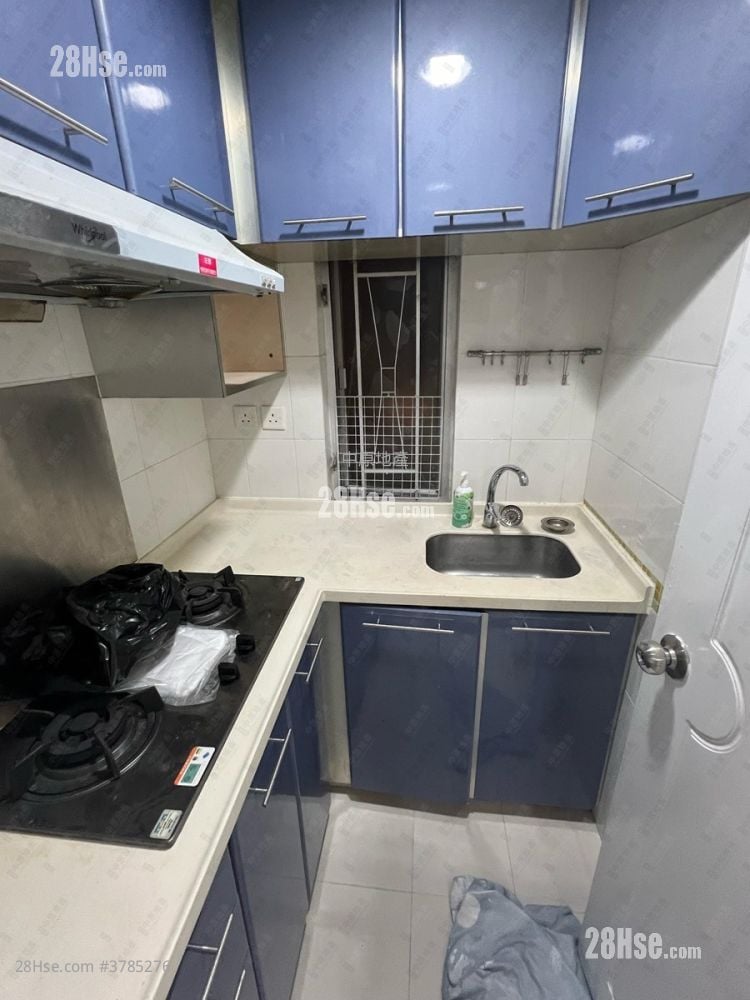 Amoy Gardens Sell 2 Bedrooms , 1 Bathroom 375 ft²