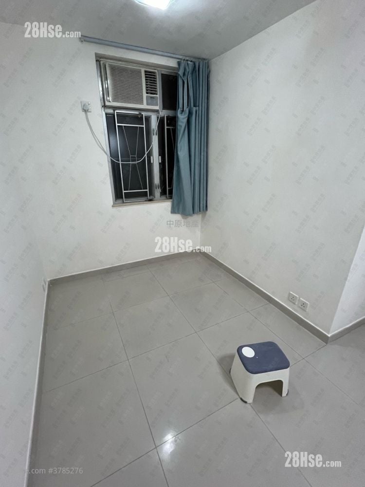 Amoy Gardens Sell 2 Bedrooms , 1 Bathroom 375 ft²