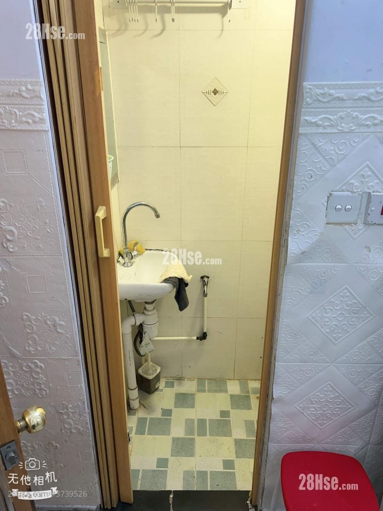 成安大厦 租盘 140 平方尺