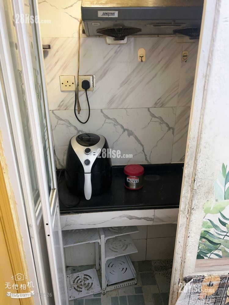 成安大厦 租盘 140 平方尺