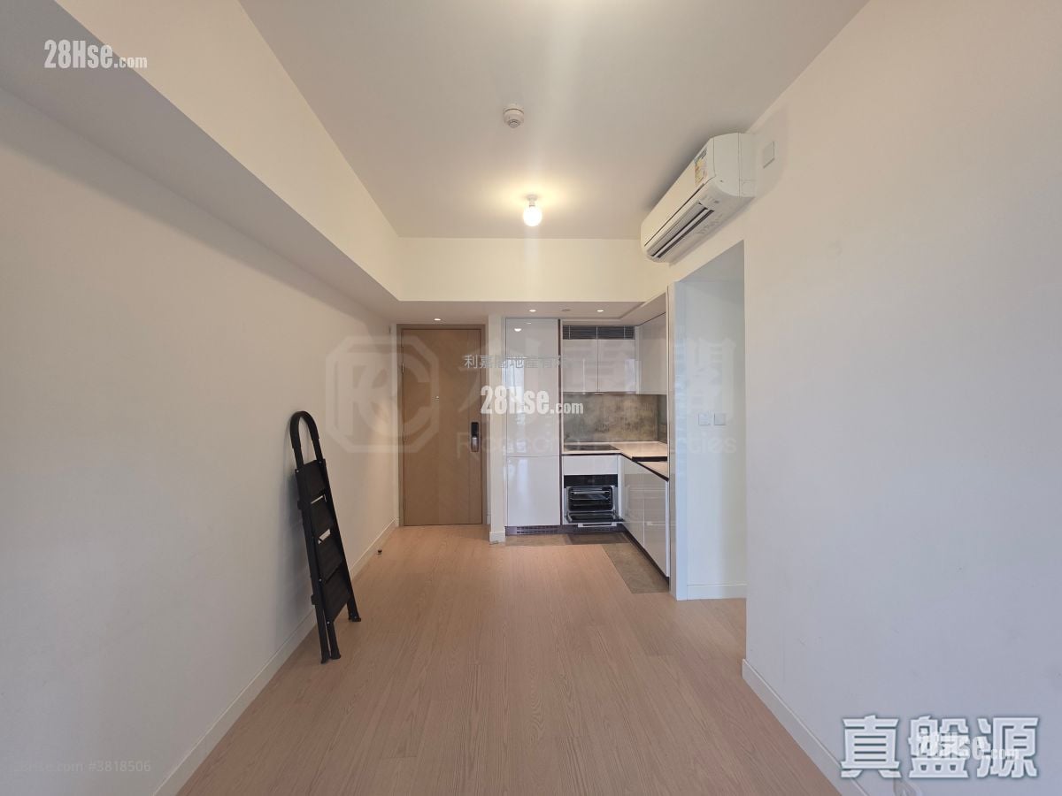 Monaco Rental 2 Bedrooms , 1 Bathroom 446 ft²