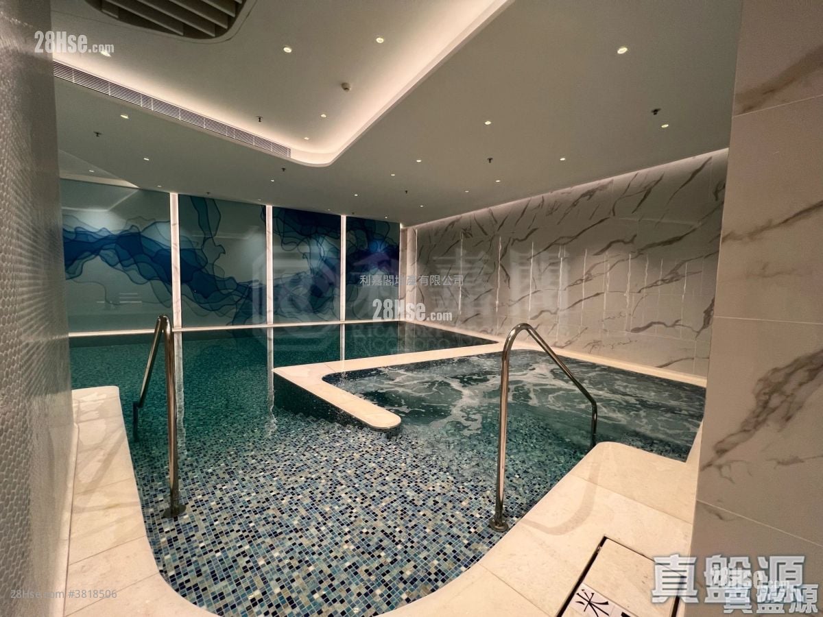 Monaco Rental 2 Bedrooms , 1 Bathroom 446 ft²