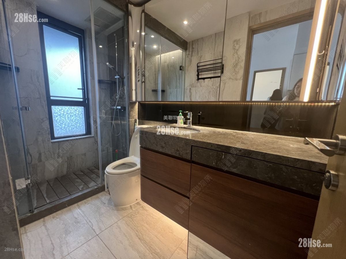 龙誉 售盘 1 房 358 平方尺