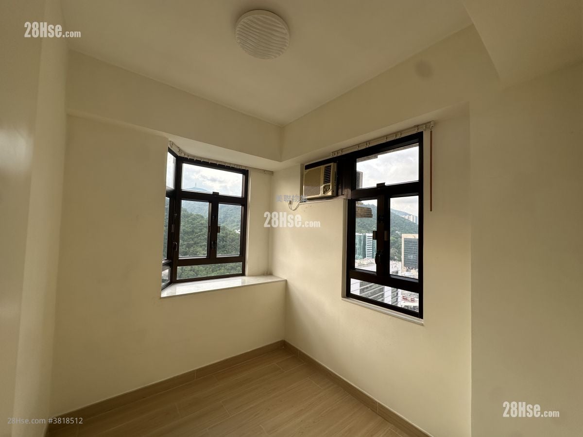 偉華中心 售盤 2 房 , 1 浴室 358 平方呎