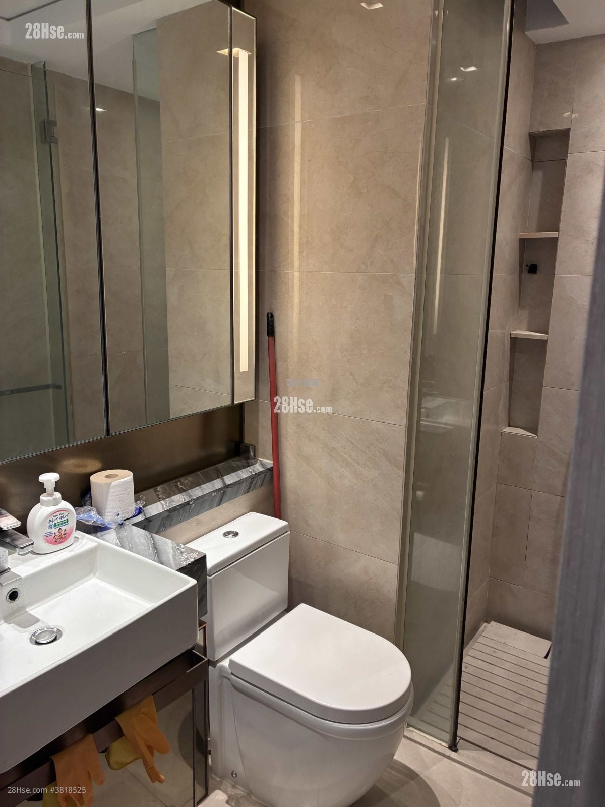 Century Link Sell 2 Bedrooms 483 ft²