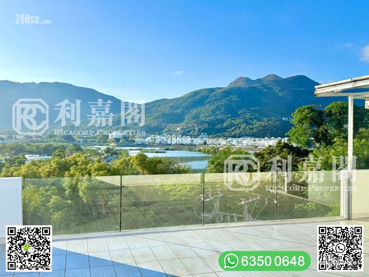 南围 售盘 4 房 , 3 浴室 2,100 平方尺