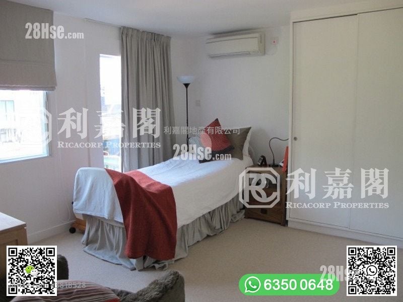 南围 售盘 4 房 , 3 浴室 2,100 平方尺