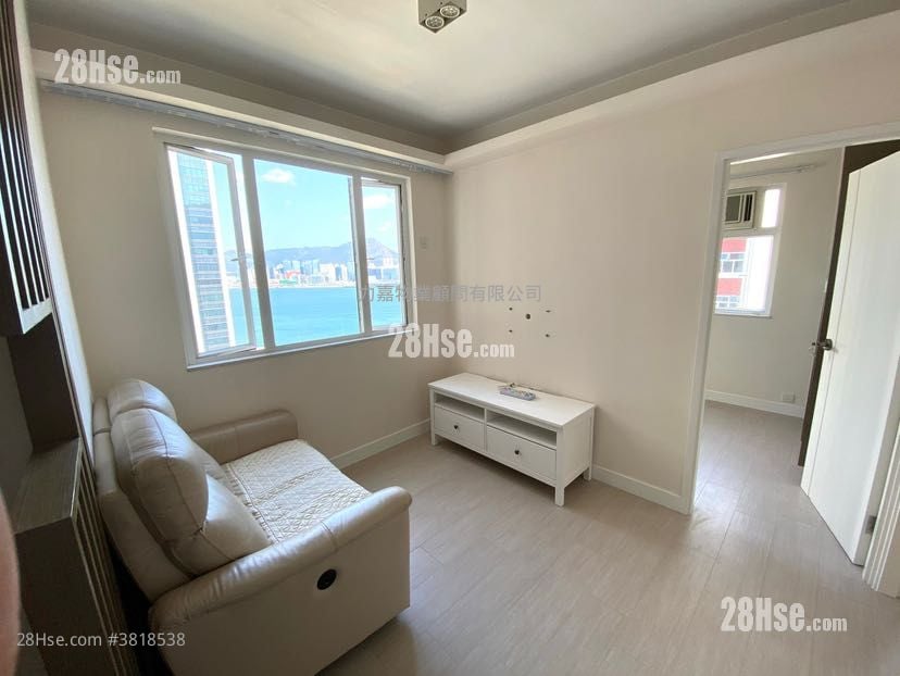 Healthy Gardens Sell 2 Bedrooms , 1 Bathroom 446 ft²