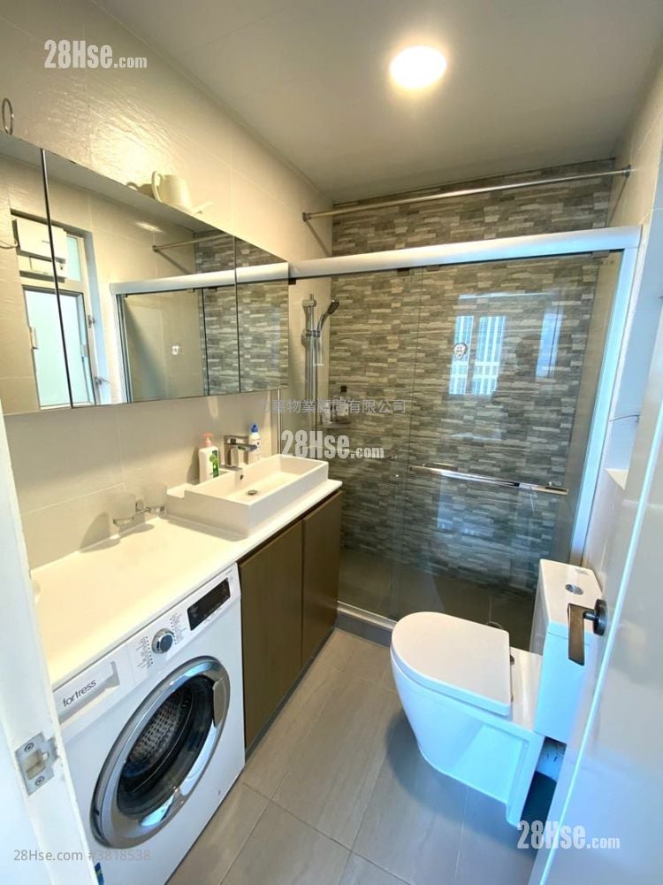 Healthy Gardens Sell 2 Bedrooms , 1 Bathroom 446 ft²