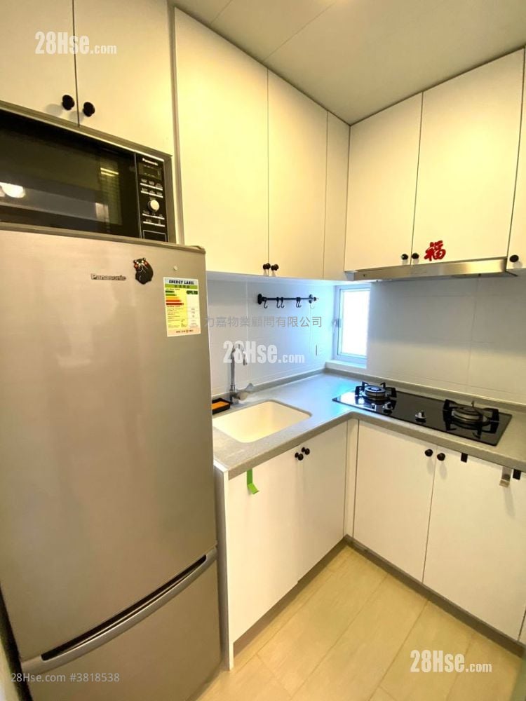 Healthy Gardens Sell 2 Bedrooms , 1 Bathroom 446 ft²