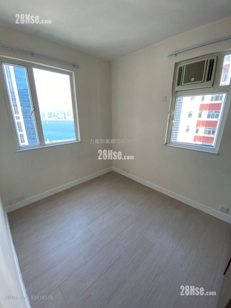 Healthy Gardens Sell 2 Bedrooms , 1 Bathroom 446 ft²