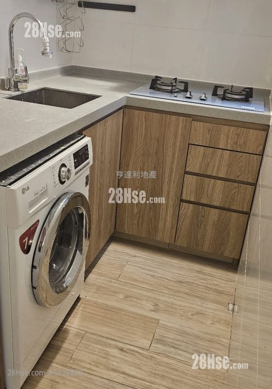 康华大厦 售盘 2 房 , 1 浴室 325 平方尺