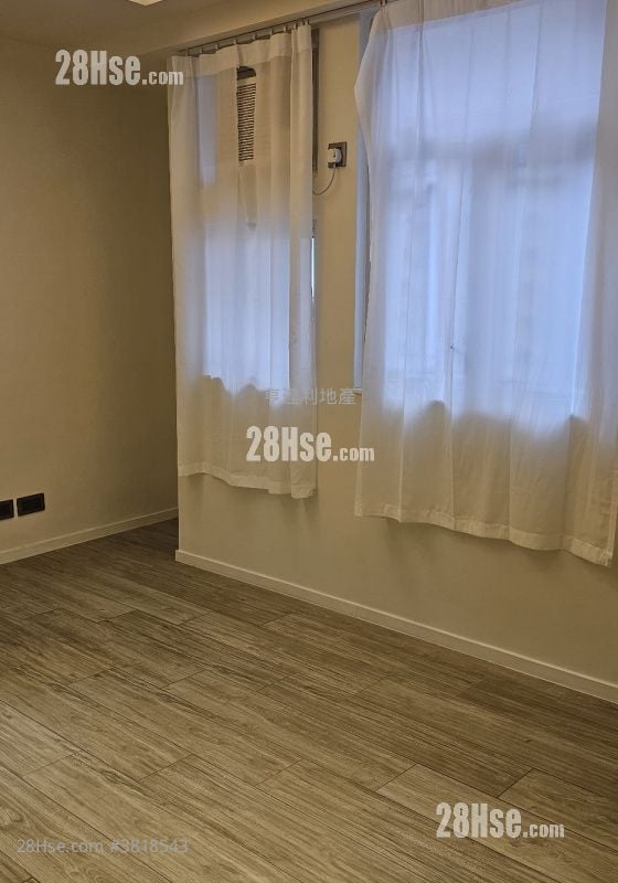 康华大厦 售盘 2 房 , 1 浴室 325 平方尺