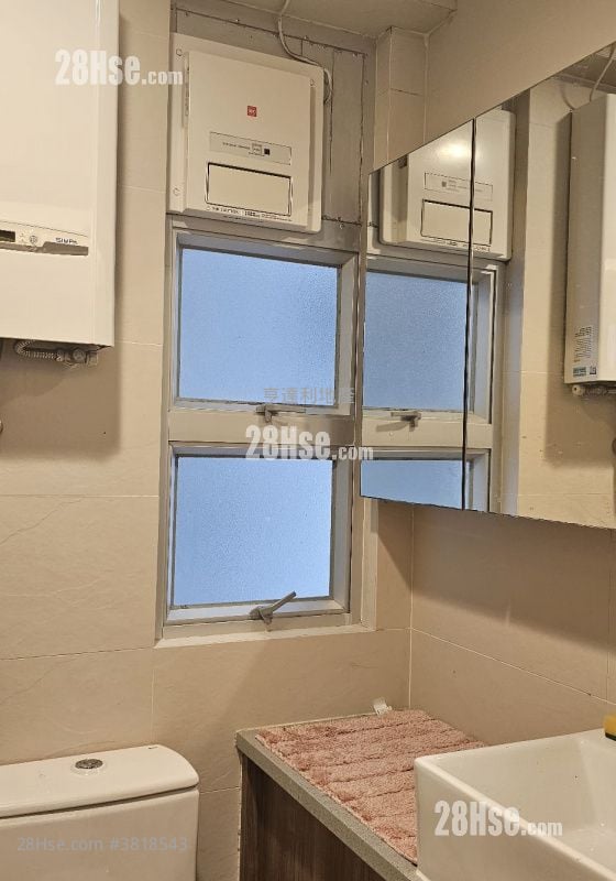 康华大厦 售盘 2 房 , 1 浴室 325 平方尺