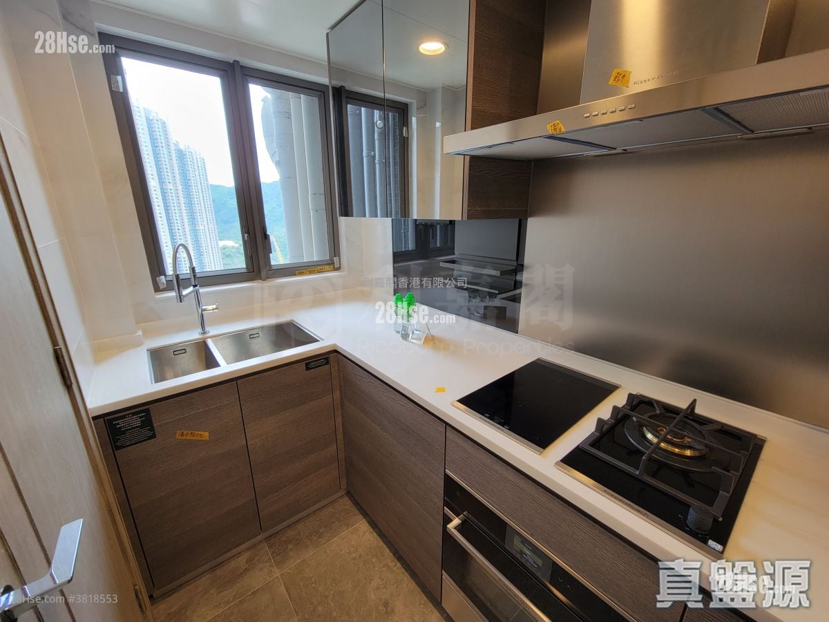 Sea To Sky 售盘 3 房 , 2 浴室 711 平方尺