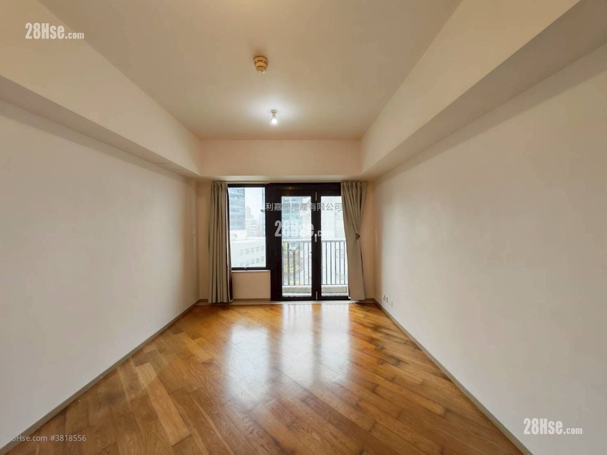 Twin Regency Sell 300 ft²