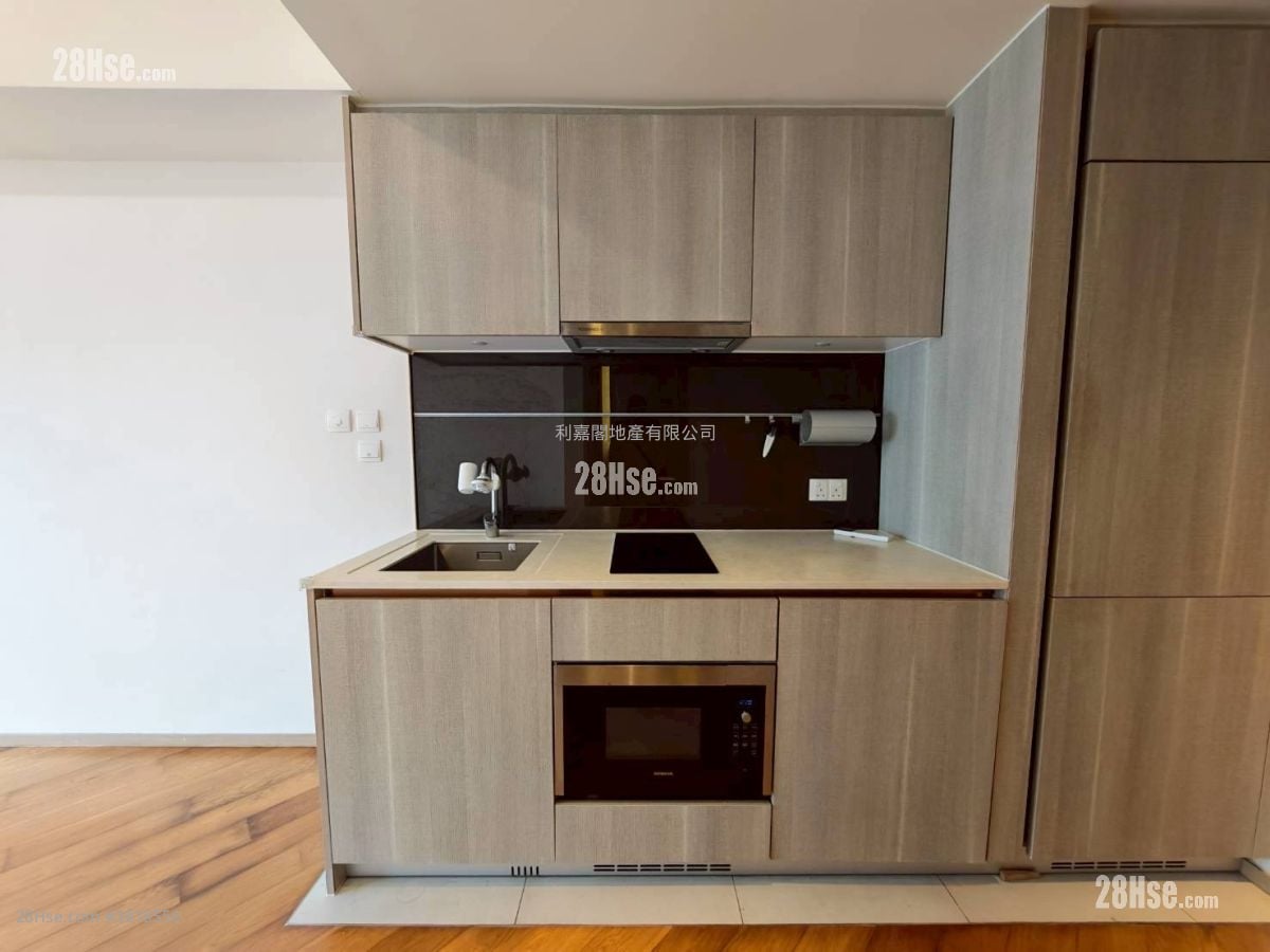 Twin Regency Sell 300 ft²