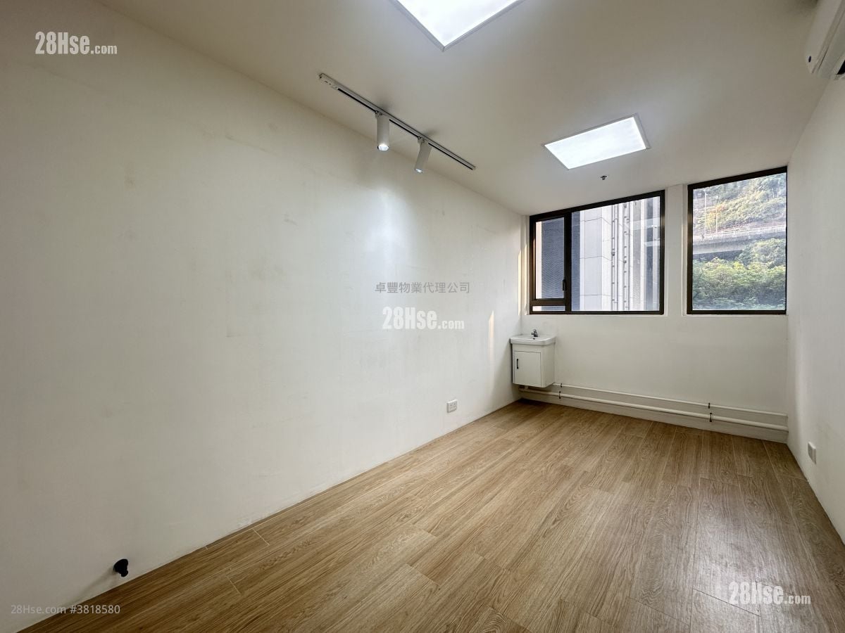 Park Fook Industrial Building Rental Studio 120 ft²