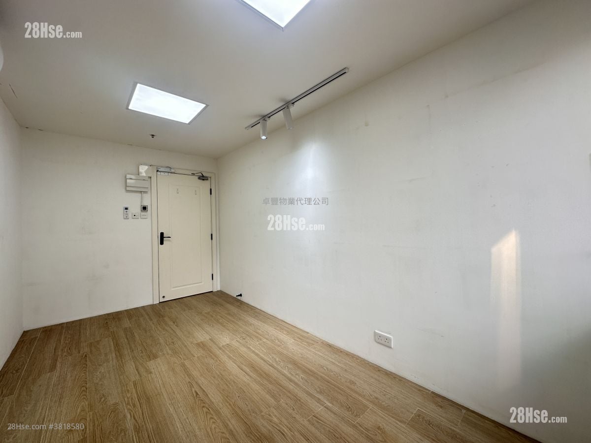 Park Fook Industrial Building Rental Studio 120 ft²