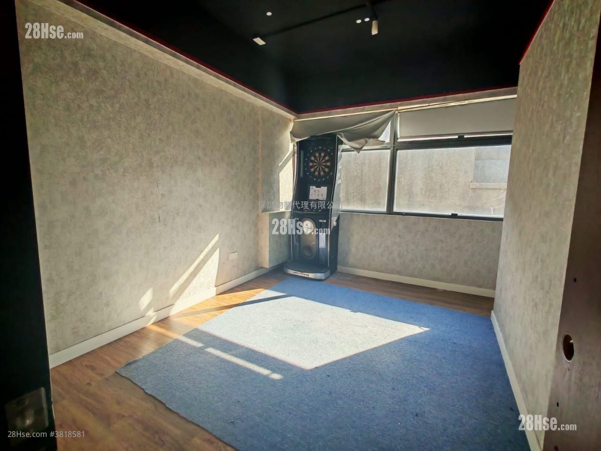 德士活工業中心 租盤 4,000 平方呎