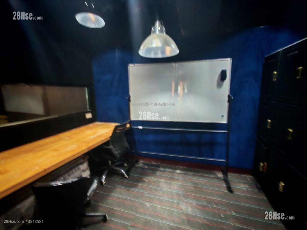 德士活工業中心 租盤 4,000 平方呎