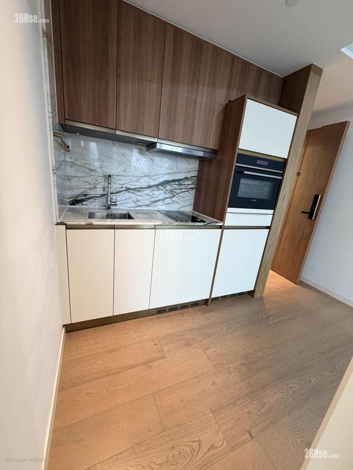 紅磡單幢 租盤 1 房 , 1 浴室 249 平方呎