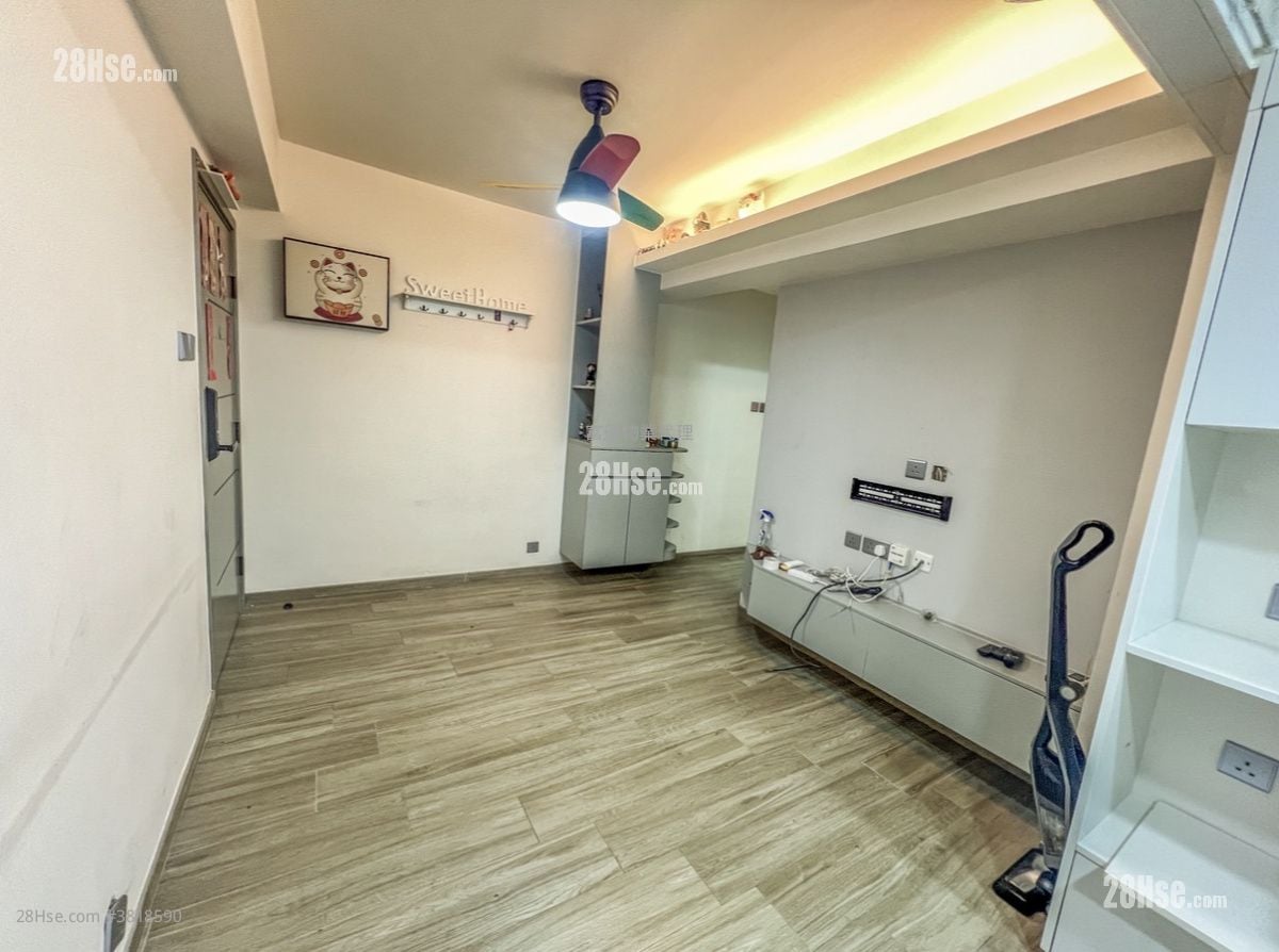 單幢樓房 租盤 3 房 , 1 浴室 426 平方呎