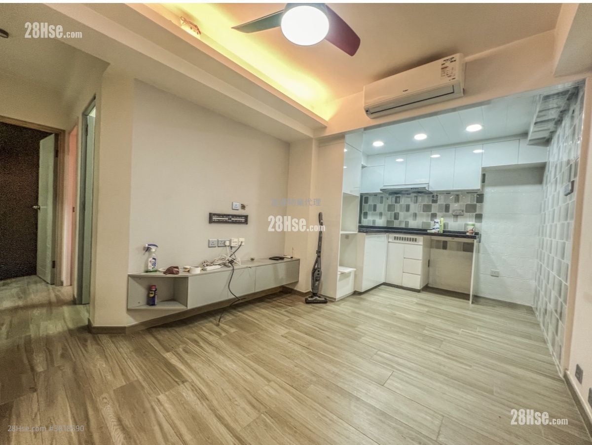 單幢樓房 租盤 3 房 , 1 浴室 426 平方呎