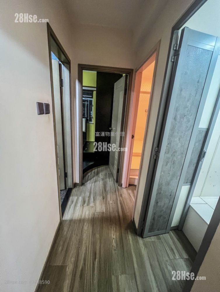 單幢樓房 租盤 3 房 , 1 浴室 426 平方呎