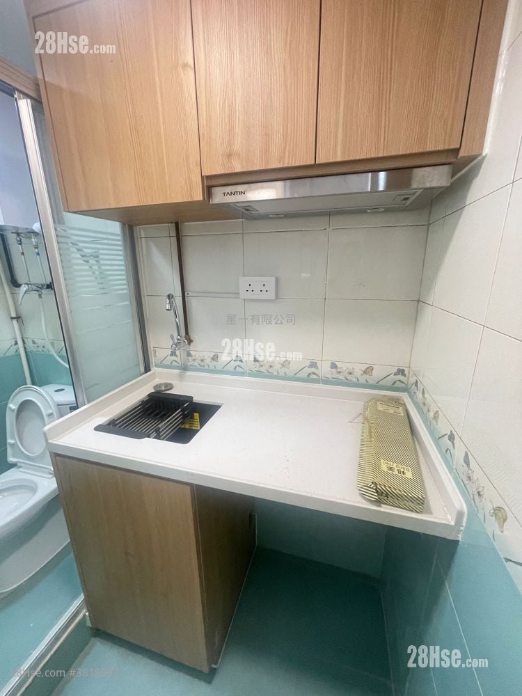 翠園大樓 租盤 開放式間隔 , 1 浴室 130 平方呎