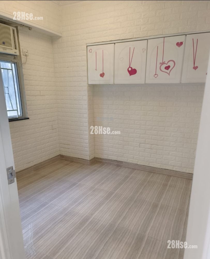 福仁大廈 售盤 2 房 , 1 浴室 364 平方呎