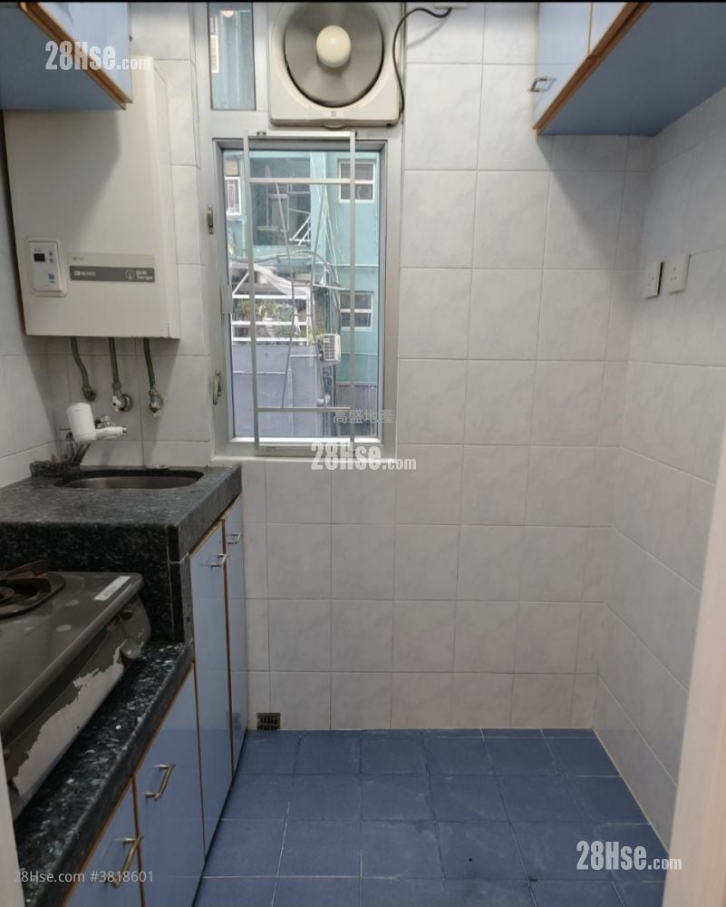 福仁大廈 售盤 2 房 , 1 浴室 364 平方呎