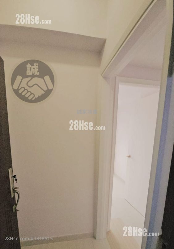 Chi Lan Yuen Rental 3 Bedrooms , 2 Bathrooms 753 ft²