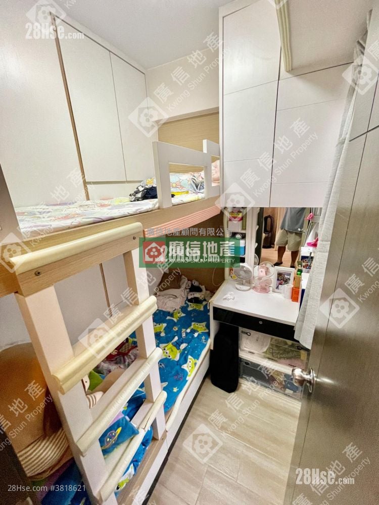 生輝大廈 售盤 2 房 , 1 浴室 287 平方呎