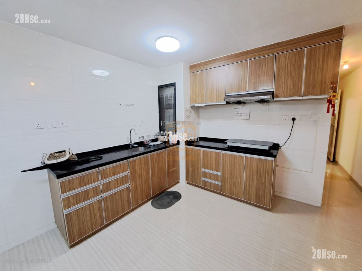 村屋 售盤 2 房 , 2 浴室