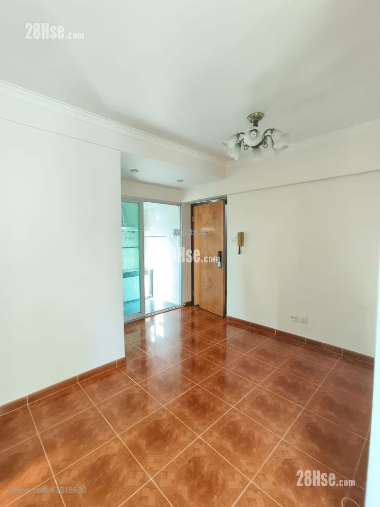 大埔广场 租盘 377 平方尺